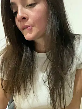Snapshot of Danielaeliana chatting on 05.29.26 Danielaeliana online show from 05.29.26