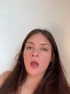 Snapshot of Danielaeliana chatting on 05.30.26 Danielaeliana online show from 05.30.26