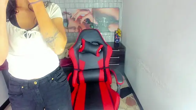 alison moon7 online show from 01.12.26