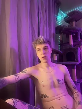 Snapshot of davesinner chatting on 02.22.26 davesinner online show from 02.22.26