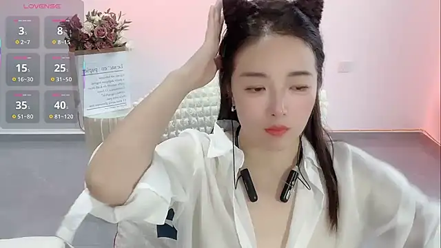 Xiali-166 online show from 10.02.25