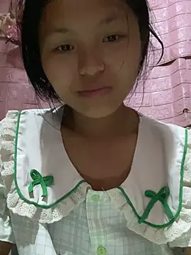 Snapshot of milo_bae chatting on 05.04.26 milo bae online show from 05.04.26