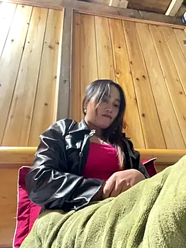 phungtiti online show from 12.17.25