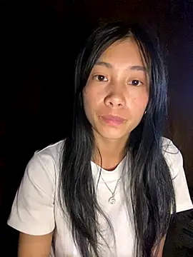 EmLy02 online show from 10.13.25