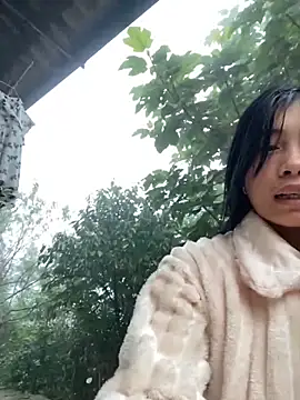 EmLy02 online show from 10.25.25