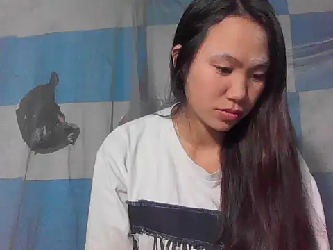 Snapshot of fanchunn chatting on 10.16.25 fanchunn online show from 10.16.25