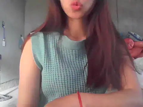 Snapshot of fanchunn chatting on 10.21.25 fanchunn online show from 10.21.25