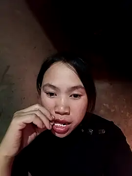 Snapshot of fanchunn chatting on 11.16.25 fanchunn online show from 11.16.25