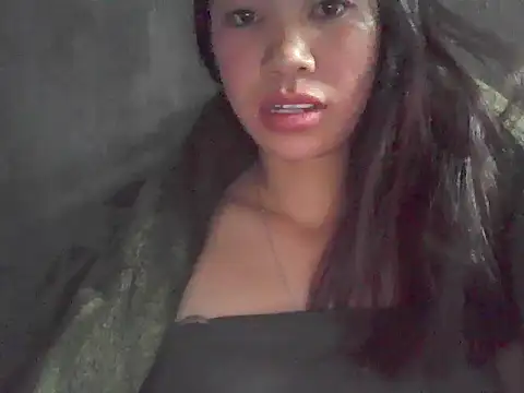 Snapshot of fanchunn chatting on 11.27.25 fanchunn online show from 11.27.25