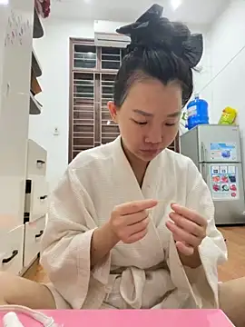 Miumieu online show from 11.12.25