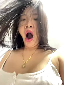 Miumieu online show from 01.06.26