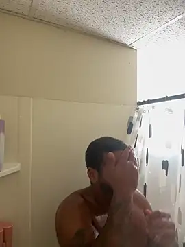 Snapshot of Kingstrokezxx chatting on 11.13.25 Kingstrokezxx online show from 11.13.25