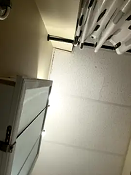 Kingstrokezxx online show from 11.16.25