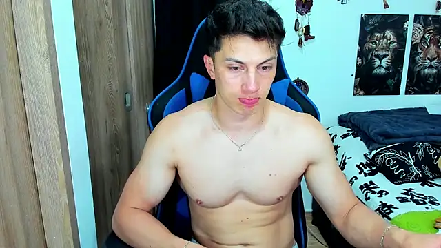 javiersexymann online show from 02.17.25