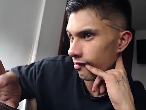 Snapshot of Manuel99boy chatting on 09.27.25 Manuel99boy online show from 09.27.25