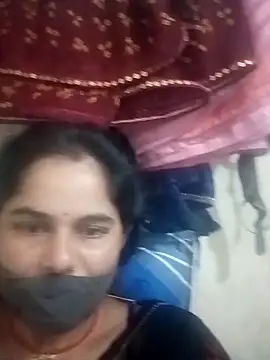 JULEE-740 online show from 10.28.25