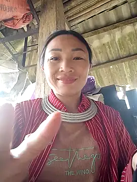 Snapshot of lucybaby00 chatting on 02.28.26 lucybaby00 online show from 02.28.26