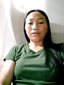 Snapshot of lucybaby00 chatting on 04.28.26 lucybaby00 online show from 04.28.26