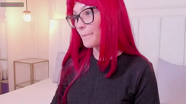 mae lyra online show from 02.04.26