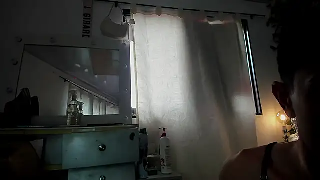 Snapshot of window_to_wonderland1 chatting on 09.08.25 window to wonderland1 online show from 09.08.25