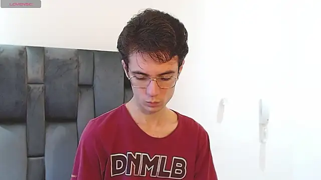 VIKTORNOIR online show from 09.16.25