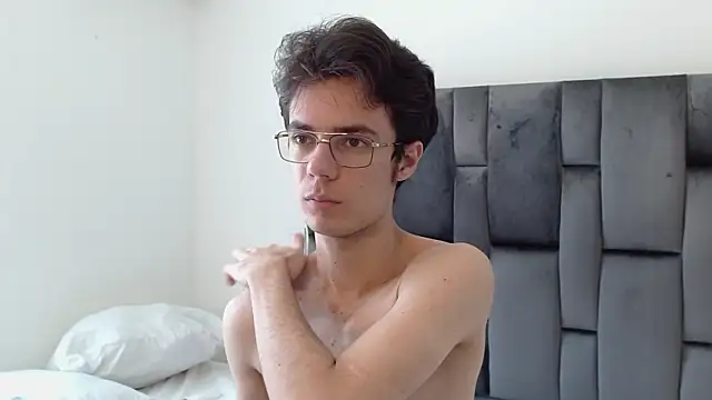 VIKTORNOIR online show from 10.02.25