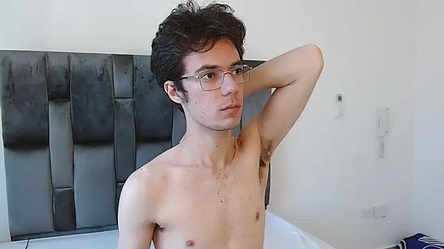 VIKTORNOIR online show from 10.07.25