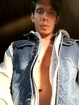 Snapshot of AssHotBoytwink chatting on 11.02.25 AssHotBoytwink online show from 11.02.25