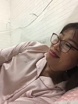 Vitamin sexy online show from 03.04.26