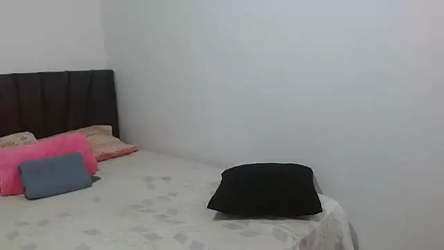 Snapshot of DaiishaWolf chatting on 09.25.25 DaiishaWolf online show from 09.25.25