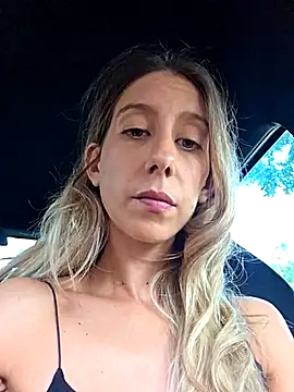 PetiteSecrets online show from 10.04.25