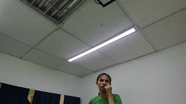 Aisha hotts777 online show from 04.13.26