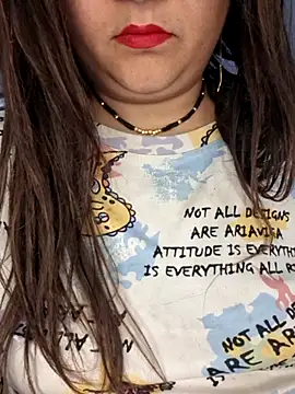 Snapshot of indian-hotmilfs chatting on 10.05.25 indian-hotmilfs online show from 10.05.25