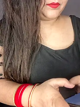 indian-hotmilfs online show from 06.05.26