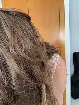 TenderLaGlamor online show from 05.14.26