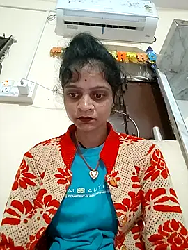 Snapshot of Sonam_dhakad chatting on 10.31.25 Sonam dhakad online show from 10.31.25