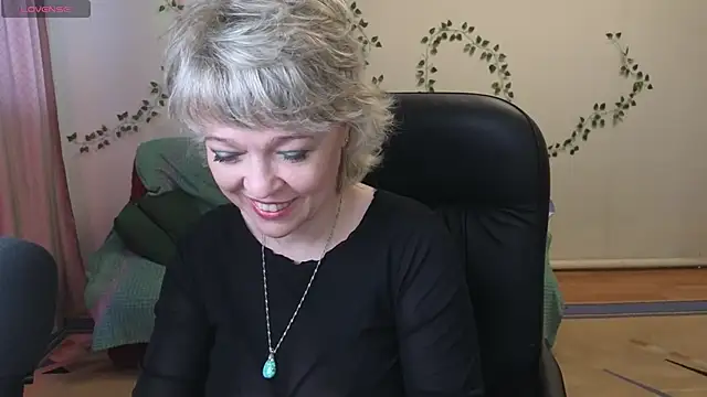 Snapshot of Rosette_Pricky chatting on 06.07.26 Rosette Pricky online show from 06.07.26