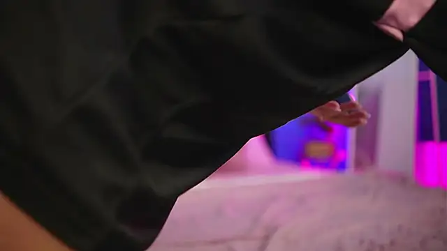 alexxisrae online show from 10.02.25