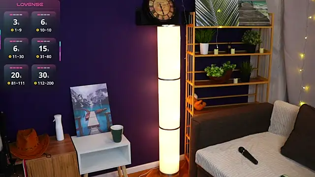 SuzanneHowse online show from 02.23.26