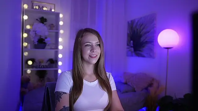 Snapshot of Cindy_Grey chatting on 09.23.25 Cindy Grey online show from 09.23.25