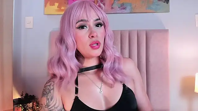 SagiraBelle online show from 10.18.25