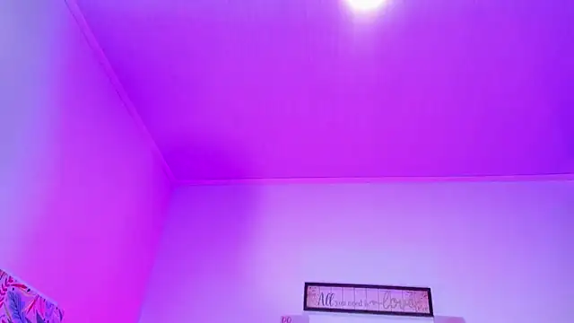 SagiraBelle online show from 03.04.26