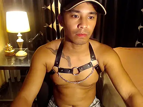 Snapshot of AsianHorseCockOwen chatting on 01.18.26 AsianHorseCockOwen online show from 01.18.26