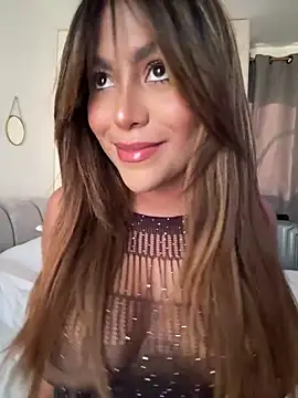 Snapshot of MegannHills chatting on 09.10.25 MegannHills online show from 09.10.25