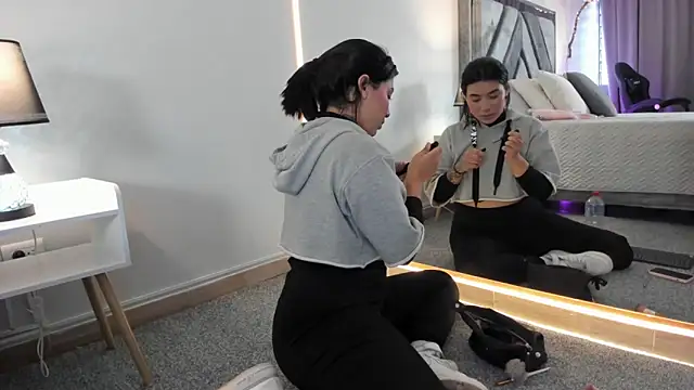 emy williams online show from 10.10.25