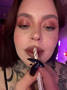 Mariiiiiway online show from 10.26.25