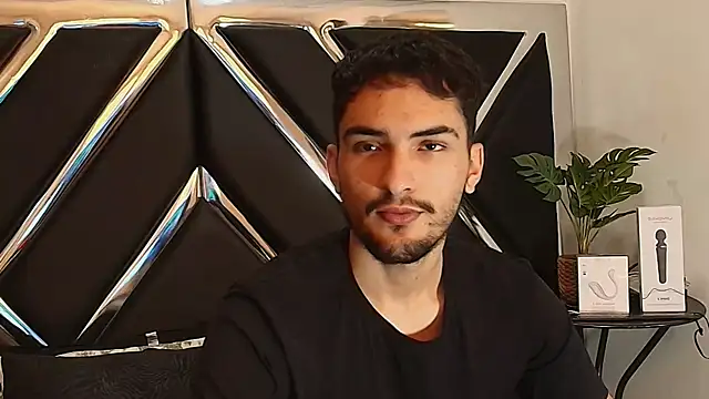 Snapshot of AlekRuizx chatting on 09.30.25 AlekRuizx online show from 09.30.25