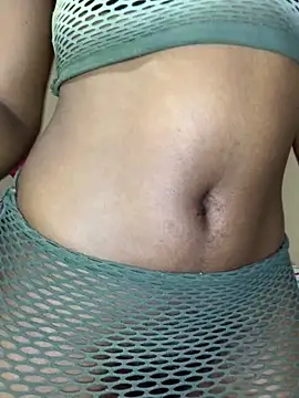 Snapshot of Lady-Amina chatting on 04.15.26 Lady-Amina online show from 04.15.26