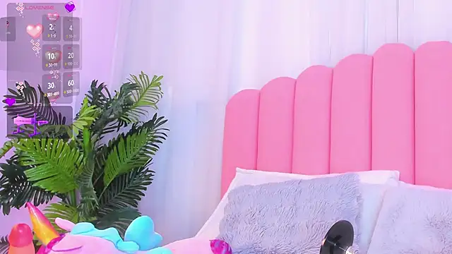 lia queen18 online show from 10.27.25