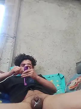 Snapshot of cachodomex chatting on 11.05.25 cachodomex online show from 11.05.25